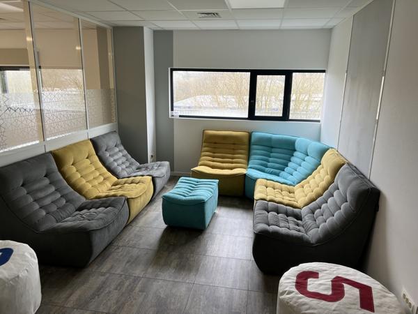 Bureaux à louer ou à vendre à Orvault dans zone dynamique avec accès PMR