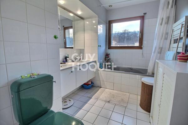 Charmante Maison à Vendre à Chaville - 3 Chambres et Grand Séjour !