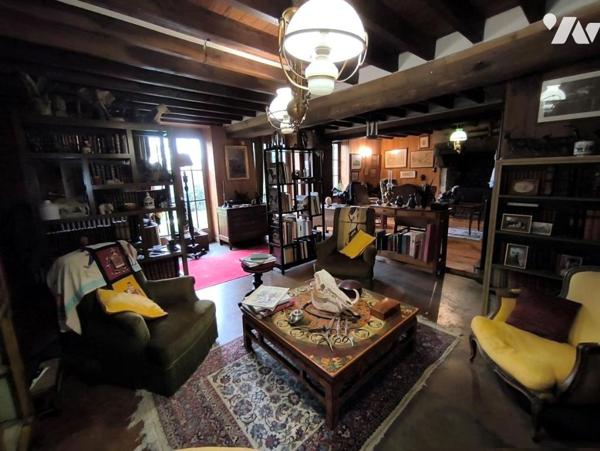 Maison et 8 ha de terrain - LONLAY L'ABBAYE.