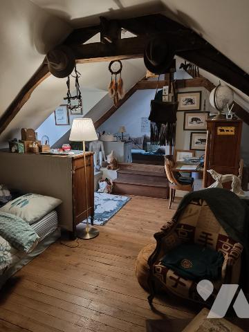 Maison et 8 ha de terrain - LONLAY L'ABBAYE.