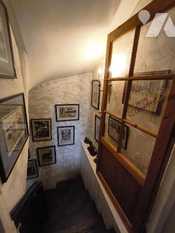 Maison et 8 ha de terrain - LONLAY L'ABBAYE.