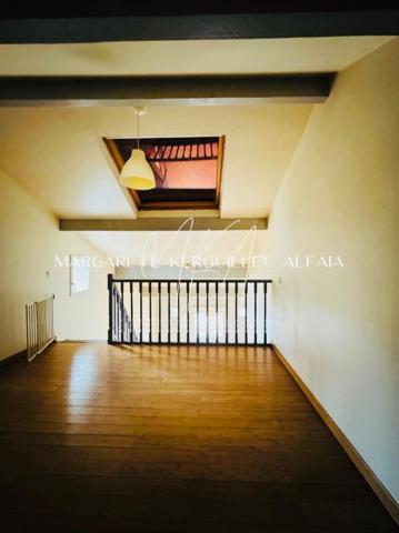 Jolie maison en copropriété de 67m², deux chambres, terrasse et stationnement