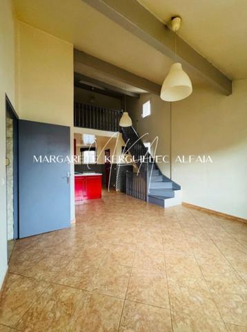 Jolie maison en copropriété de 67m², deux chambres, terrasse et stationnement