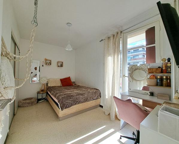 Appartement 4 pièces - Pinède - Parking et cave