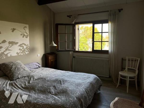 Ensemble immobilier à vendre à Sainte-Eulalie (33560) en Gironde (33), sur  beau terrain de 657...