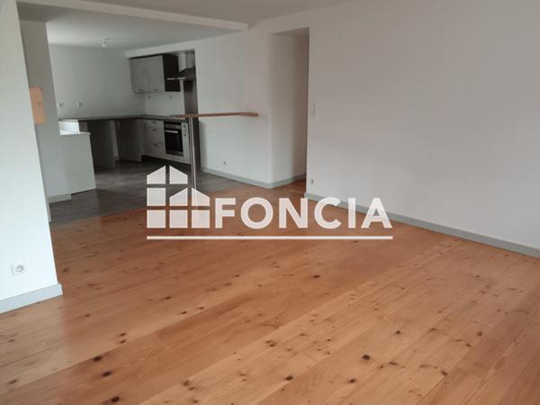 Location Appartement 3 pièces 64.23 m² - 32 Grande Rue Arc-et-senans 25610