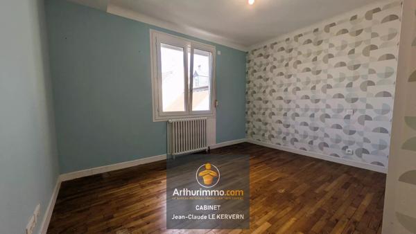 Vente                                                      Maison
                        
                     6 pièces                      131 m2                     à Saint-Brieuc