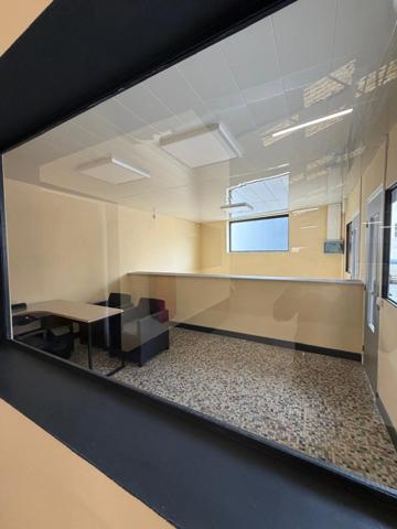 Entrepôt de 700m² idéalement située au centre de Tarbes