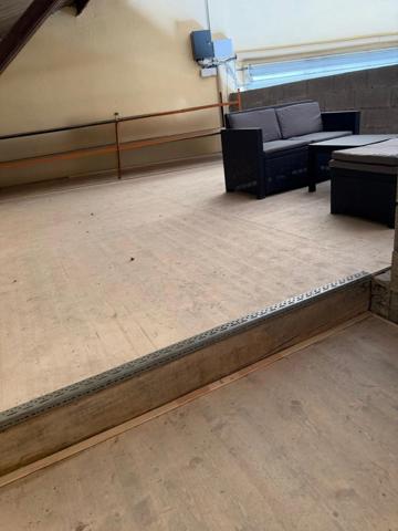 Entrepôt de 700m² idéalement située au centre de Tarbes