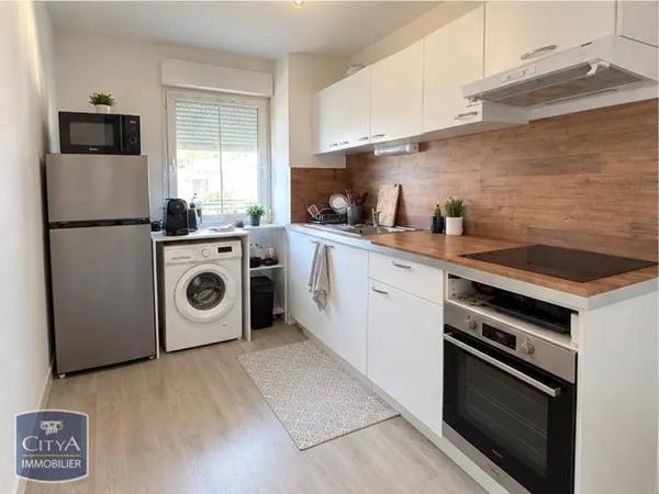 Appartement à louer 2 pièces 51.93m² Le Mans (72100)