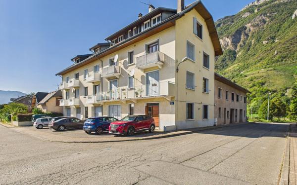 Appartement à vendre    3 pièces • 82,14 m2 Montmélian