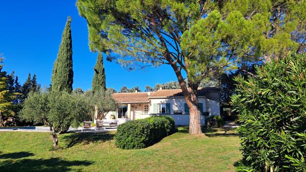 Carpentras (84200) Villa de plain-pied avec vue dégagée