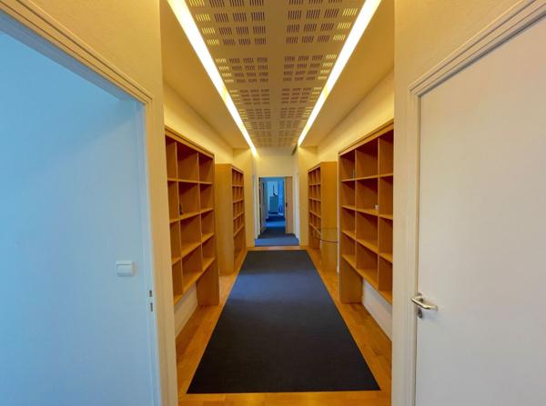 Bureaux à louer Nantes centre avec parkings privatifs surface 210 m²