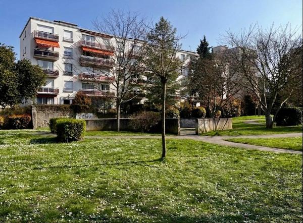 Appartement de 92 m² Dernier étage, Centre-ville