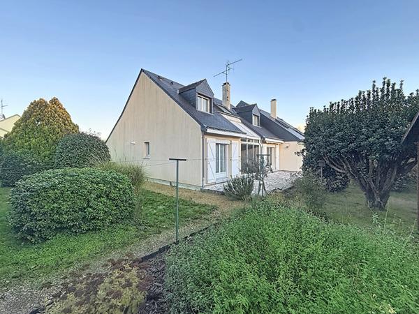 Maison à vendre aux Ponts de Cé Quartier La Guillebotte - 4 chambres avec vie de plain pied proche commodités à pieds