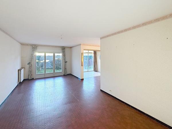 Maison à vendre aux Ponts de Cé Quartier La Guillebotte - 4 chambres avec vie de plain pied proche commodités à pieds