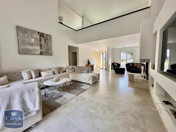 Vente maison Saintry-sur-Seine (91250) 13 pièces 360m²