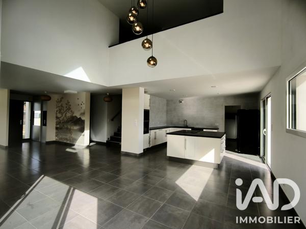 Maison à vendre 7 pièces 184 m² Vannes