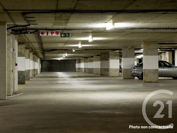 Parking à vendre  20 m2 CARPENTRAS - 84