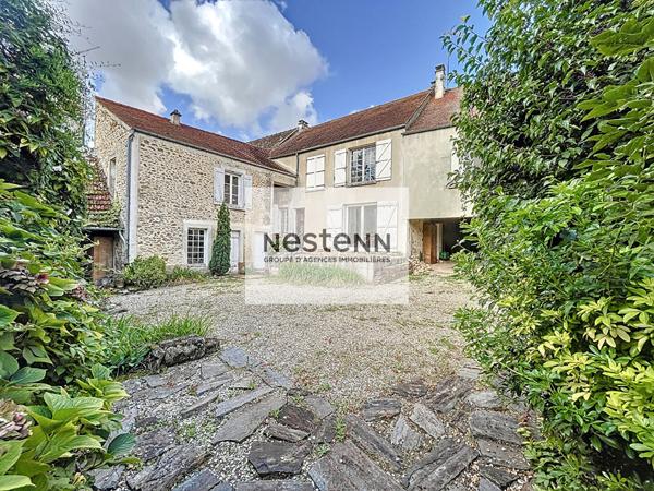 Acheter - Essonne - coeur de ville 5mn à pied école élémentaire - 6 chambres - Maison Bourgeoise - RER C 40 mn de Paris - Accès N20 - N104 - A10