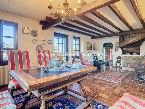 Maison à vendre - 7 pièces - 185 m² habitables - 326 m² au sol - 1359 m² de terrain - vue panoramique - COLLONGES SOUS SALEVE (74)
