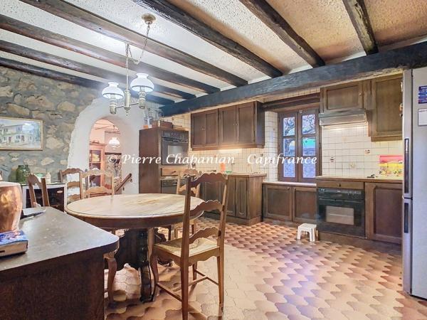Maison à vendre - 7 pièces - 185 m² habitables - 326 m² au sol - 1359 m² de terrain - vue panoramique - COLLONGES SOUS SALEVE (74)