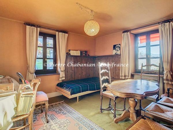 Maison à vendre - 7 pièces - 185 m² habitables - 326 m² au sol - 1359 m² de terrain - vue panoramique - COLLONGES SOUS SALEVE (74)