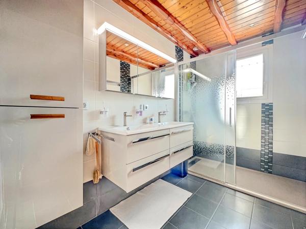 Maison à vendre 5 pièces - 163m² - ORCIER