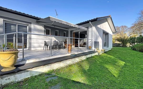 Maison à vendre    5 pièces • 123,82 m2 Saint-Martin-de-Seignanx