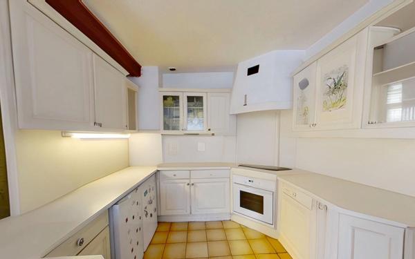 Appartement à vendre    3 pièces • 76,80 m2 Lyon 1