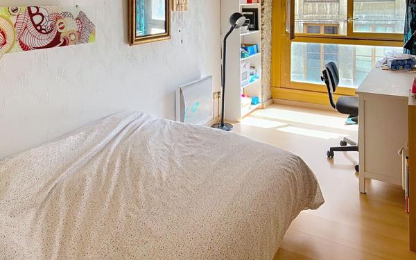 Appartement à vendre    3 pièces • 76,80 m2 Lyon 1