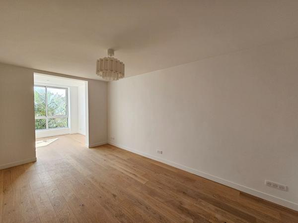 Rare à Puteaux: Appartement de Type deux pièces de 60m² avec vue sur Paris et cave