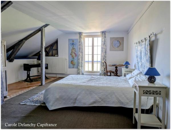 Ancien presbytère rénové – 232 m² – 4 chambres – Dépendances – Terrain de 2 959 m², Saint-Agnet (5 min Garlin / 10 min Aire-sur-l’Adour)