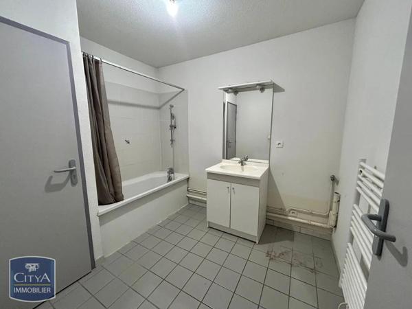 Appartement à louer 3 pièces 64m²