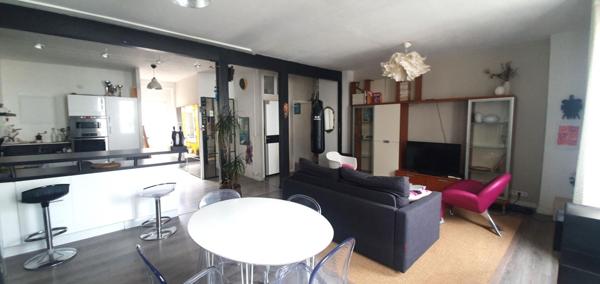 Appartement 4 pièce(s) 107 m2, rénové, hyper centre Saint Nazaire