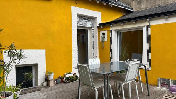 Appartement 4 pièce(s) 107 m2, rénové, hyper centre Saint Nazaire