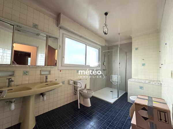 Maison à vendre à Luçon – 9 pièces, 4 chambres, 190 m²