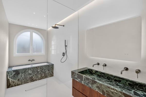 Vente Maison bourgeoise Roquebrune-Cap-Martin 9 Pièces 350 m²
