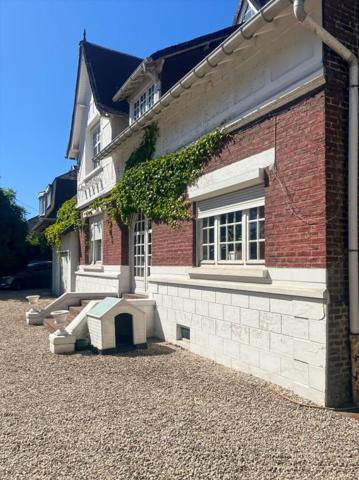 Maison Wattignies 7 pièce(s) 200 m2, 5chambres, garages, jardin