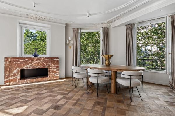 Vente Appartement de luxe Paris 7 4 Pièces 125 m²