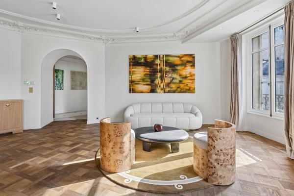Vente Appartement de luxe Paris 7 4 Pièces 125 m²