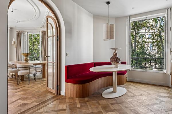 Vente Appartement de luxe Paris 7 4 Pièces 125 m²