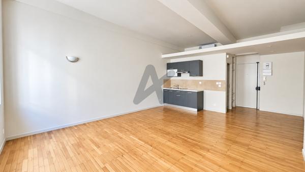 LYON 6 AVENUE MARECHAL DE SAXE – STUDIO AVEC GRENIER