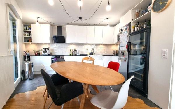 Appartement à vendre    4 pièces • 80,33 m2 Ivry-sur-Seine