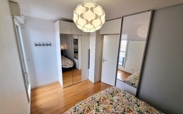 Appartement à vendre    4 pièces • 80,33 m2 Ivry-sur-Seine