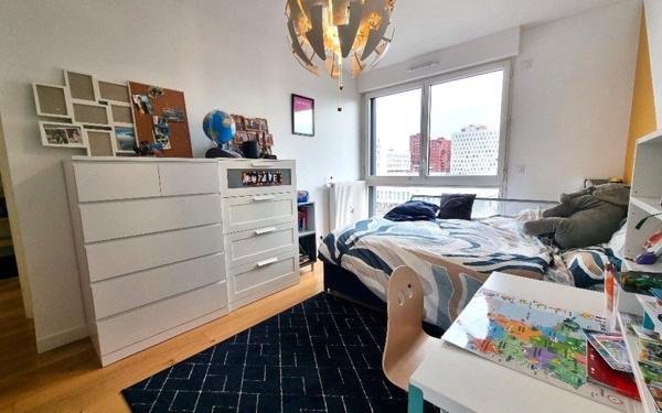 Appartement à vendre    4 pièces • 80,33 m2 Ivry-sur-Seine