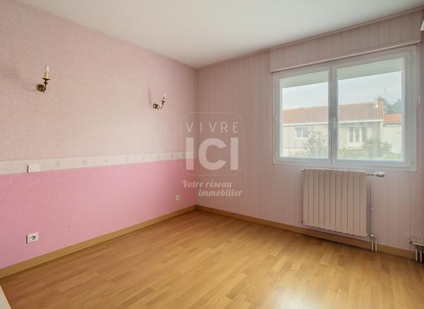 Maison CHOLET avec sous-sol total .