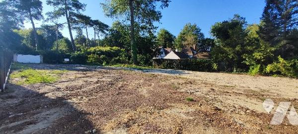 Terrain à bâtir de 1560m² en forêt proche secteur Casino du TOUQUET