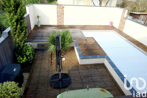 House for sale 6 rooms 210 m² Poitiers