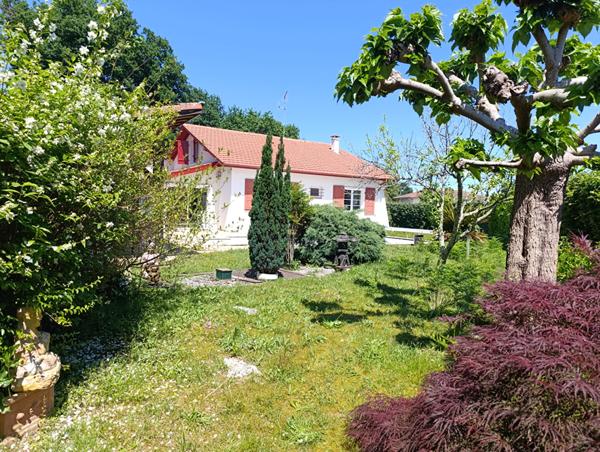 Maison spacieuse à vendre à Boucau avec fort potentiel